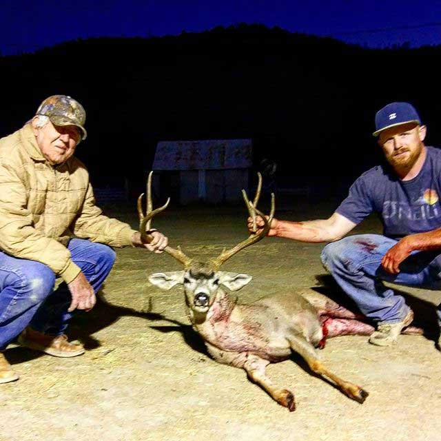 blacktail deer hunting outfitters